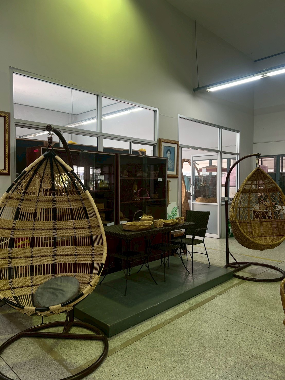 แผนกเครื่องเรือนไม้