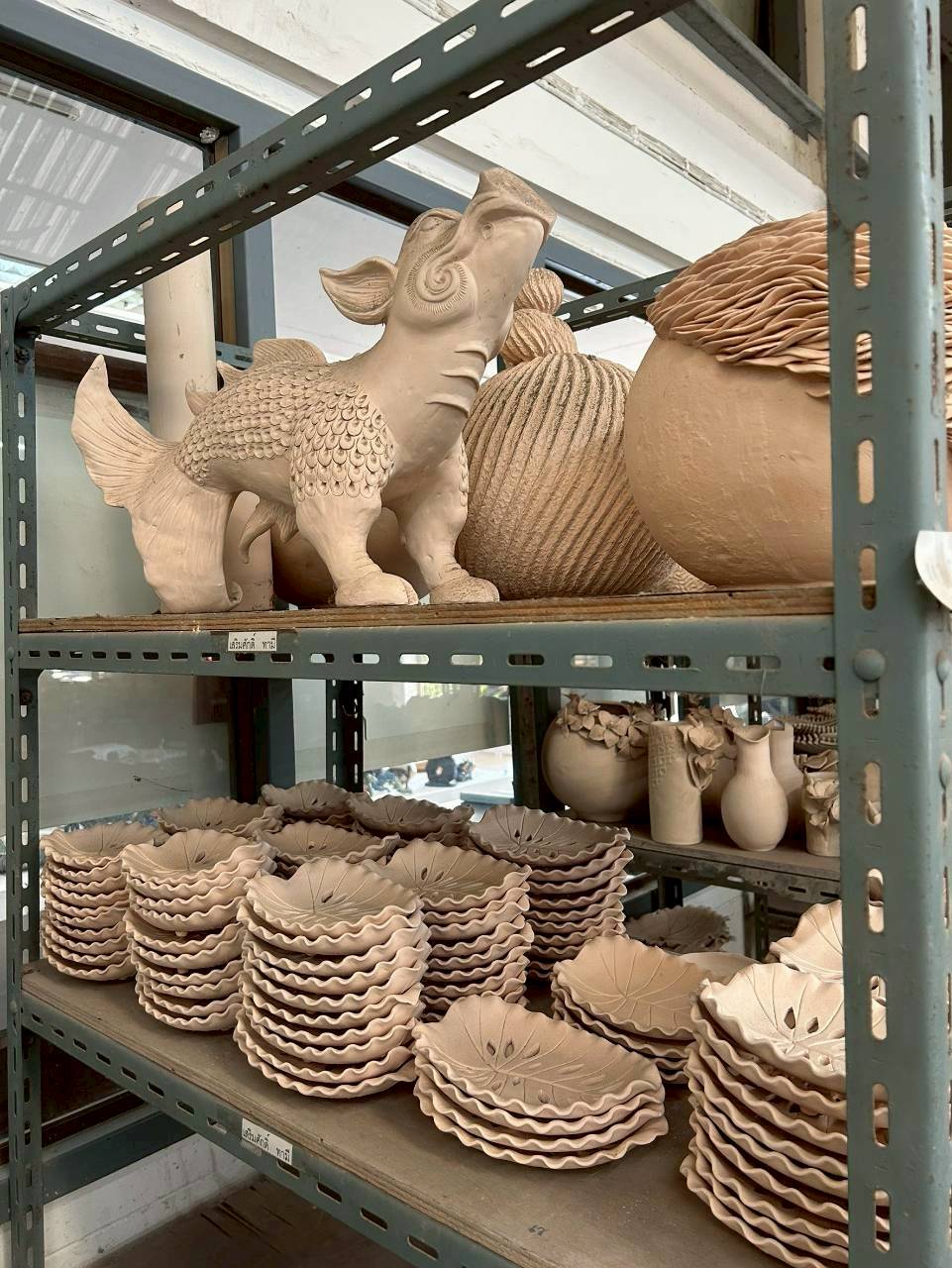 แผนกงานเครื่องปั้นดินเผา